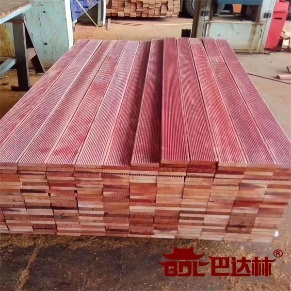 紅(hong)巴勞(lao)